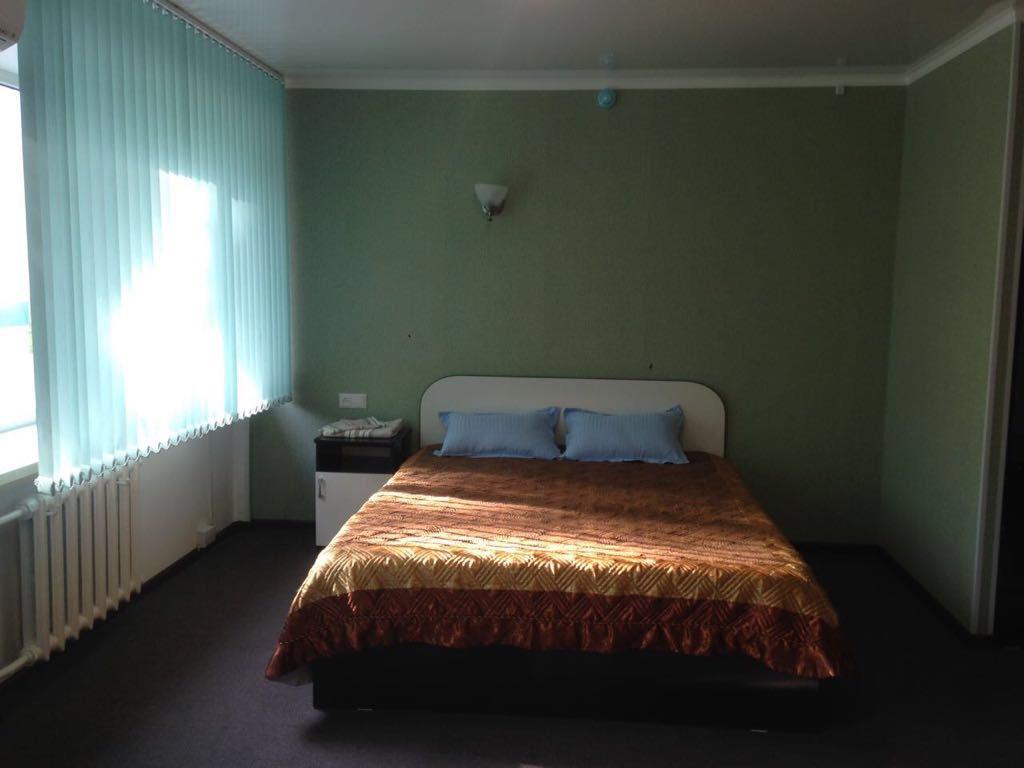 Oolit Hotel Lisakovsk Eksteriør bilde