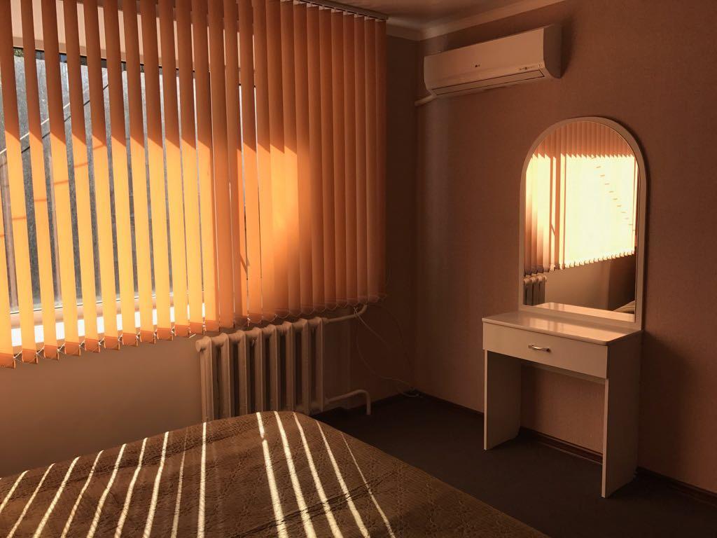 Oolit Hotel Lisakovsk Eksteriør bilde